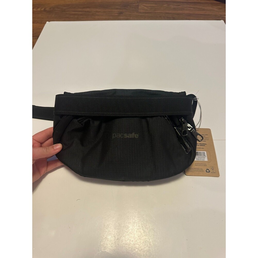 New Pacsafe V Anti-Theft Hip Pack 60141 NEW Tags RFID Travel Size Black